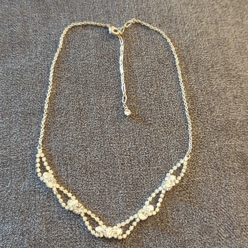 Necklace - Picture 2 of 3